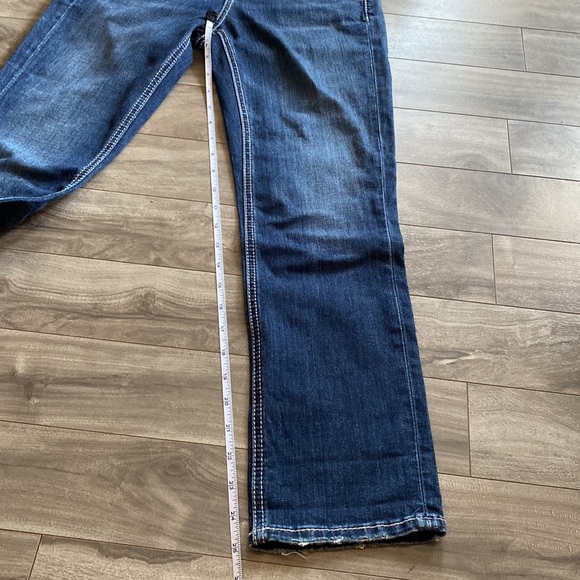 Silver Jeans Avery Capri/High Rose/Curvy - 25x22.5 - Picture 9 of 11